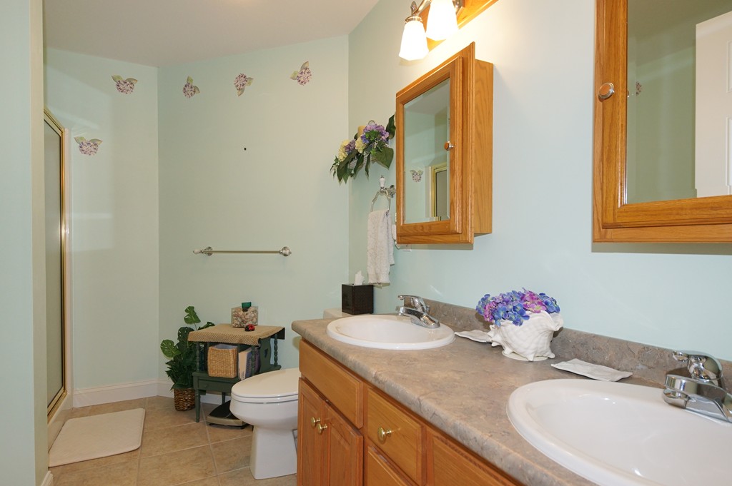 5 Mission Road, Unit 301 Chelmsford, MA 01863 - Photo 14 of 27 Gallery Image 14
