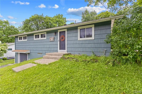 $239,000 | 126 Cashin Drive, Manlius, NY 13066