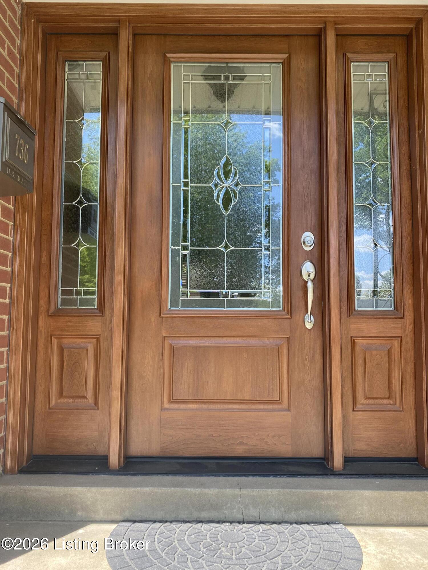 736 Wicklow Road Louisville, KY 40207 - Photo 2 of 59 IMG_2718