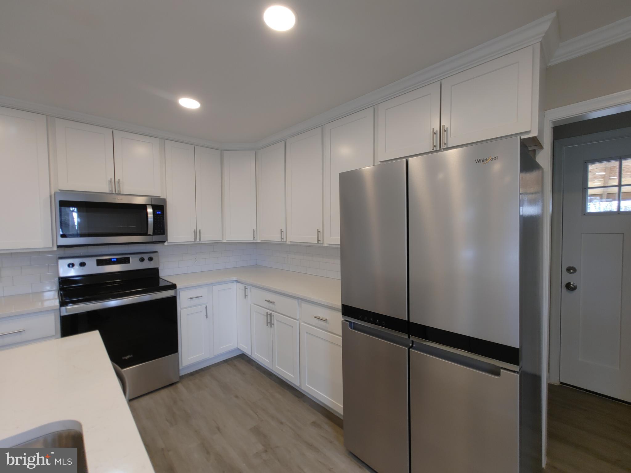 4427 Annapolis Road Halethorpe, MD 21227 - Photo 16 of 39 Interior