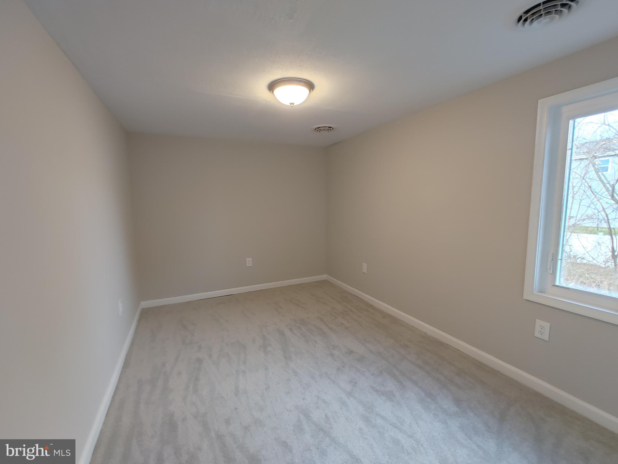 4427 Annapolis Road Halethorpe, MD 21227 - Photo 21 of 39 Interior