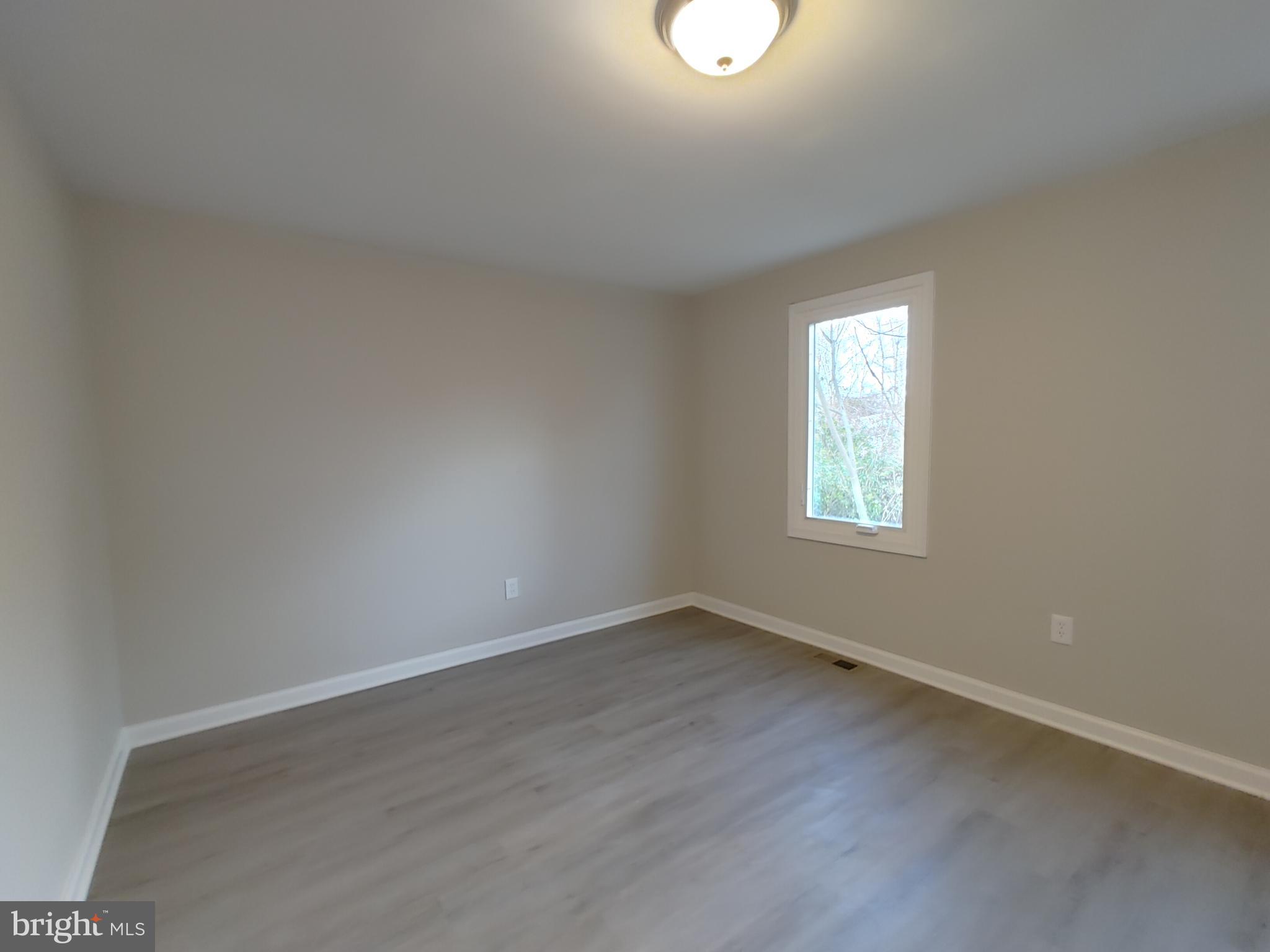 4427 Annapolis Road Halethorpe, MD 21227 - Photo 36 of 39 Interior