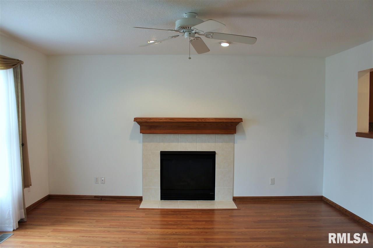 2602 Revo Road Davenport, IA 52806 - Photo 5 of 36 Gallery Image 5