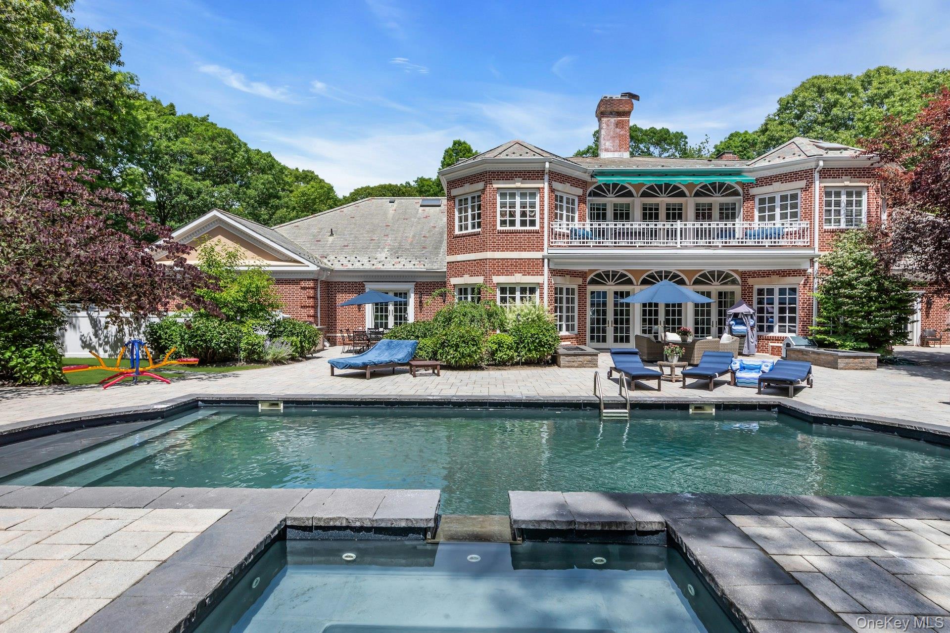 98 Cliff Road Port Jefferson, NY 11777 - Photo 36 of 47