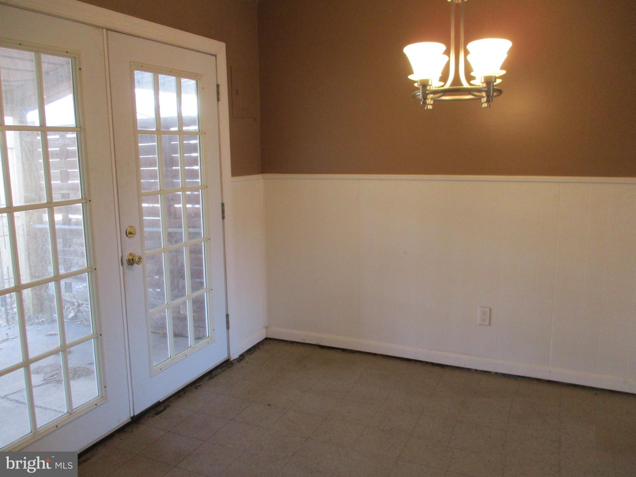 12126 Rambler Road Philadelphia, PA 19154 - Photo 5 of 12 Dining Room