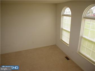 1 Jason Circle Carneys Point, NJ 08069 - Photo 3 of 12 Living Room