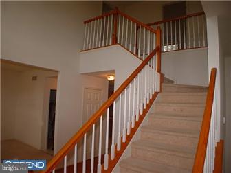 1 Jason Circle Carneys Point, NJ 08069 - Photo 4 of 12 Foyer