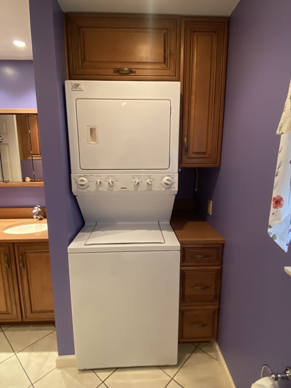 5 Ryan Road, Unit A Gloucester, MA 01930 - Photo 21 of 28 a utility room with dryer and washer