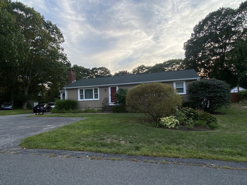 5 Ryan Road, Unit A Gloucester, MA 01930 - Photo 28 of 28 front view of a house with a yard