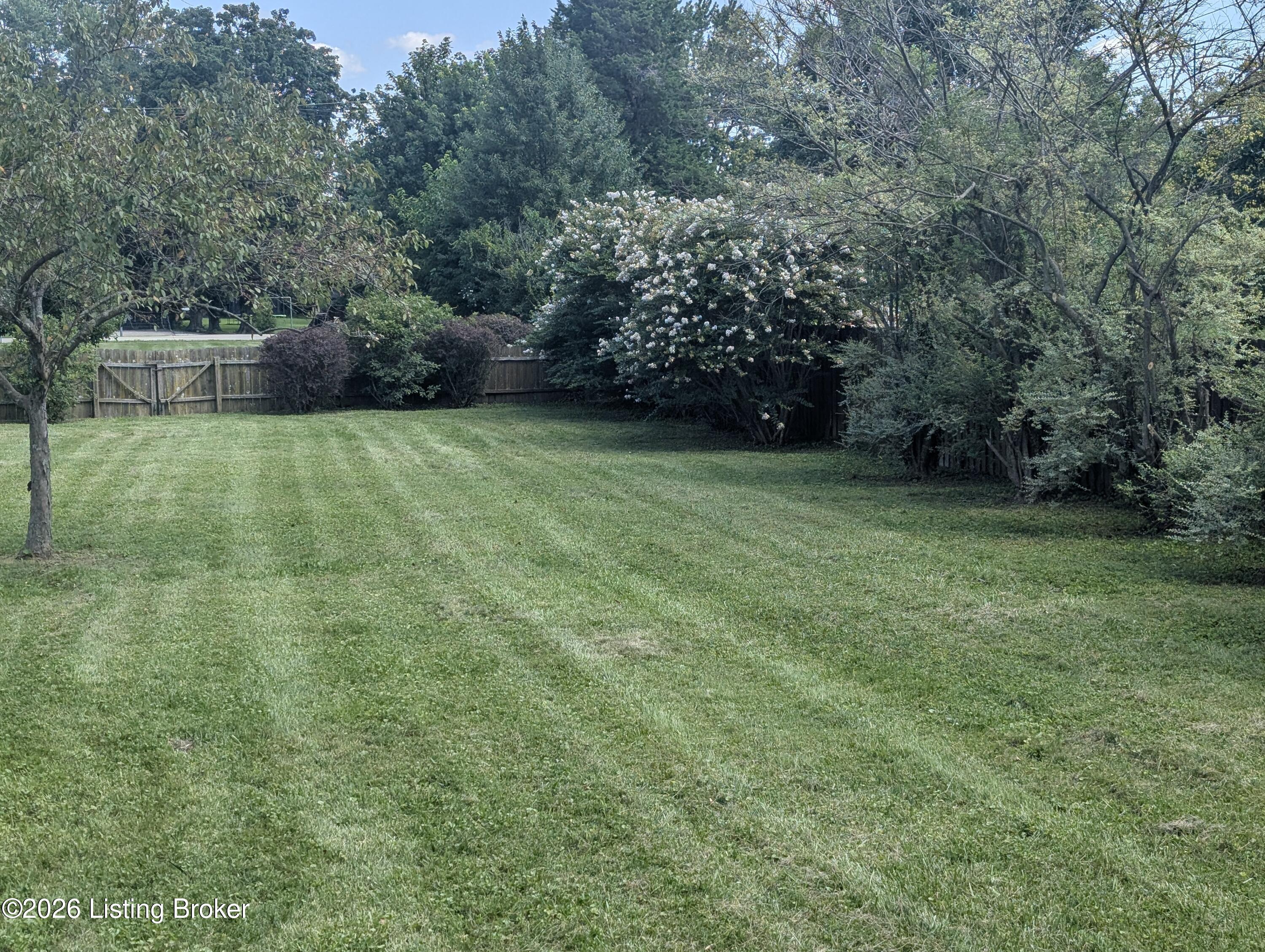 7804 East Manslick Road Louisville, KY 40228 - Photo 7 of 56 1000018798