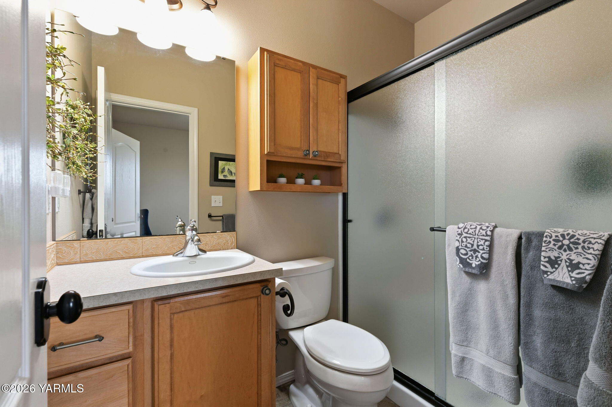 6360 Naches Heights Road Yakima, WA 98908 - Photo 36 of 38 Bathroom 3