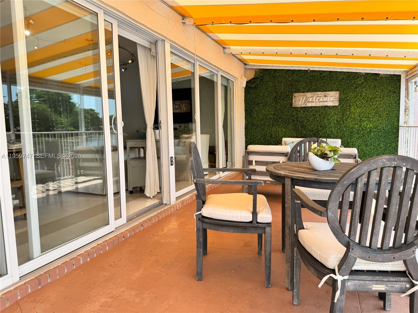 7002 Holly Road Miami Lakes, FL 33014 - Photo 25 of 36