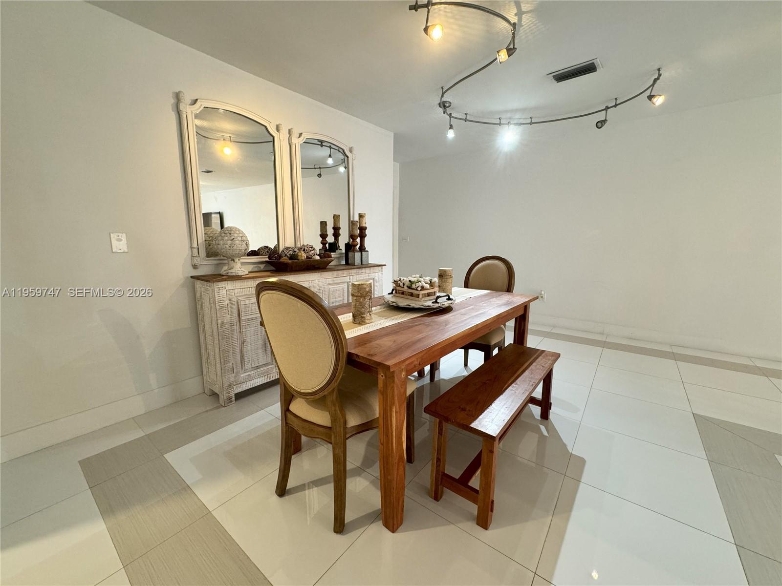 7002 Holly Road Miami Lakes, FL 33014 - Photo 10 of 36