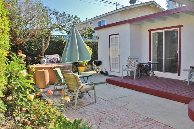 a building outdoor space with outdoor seating