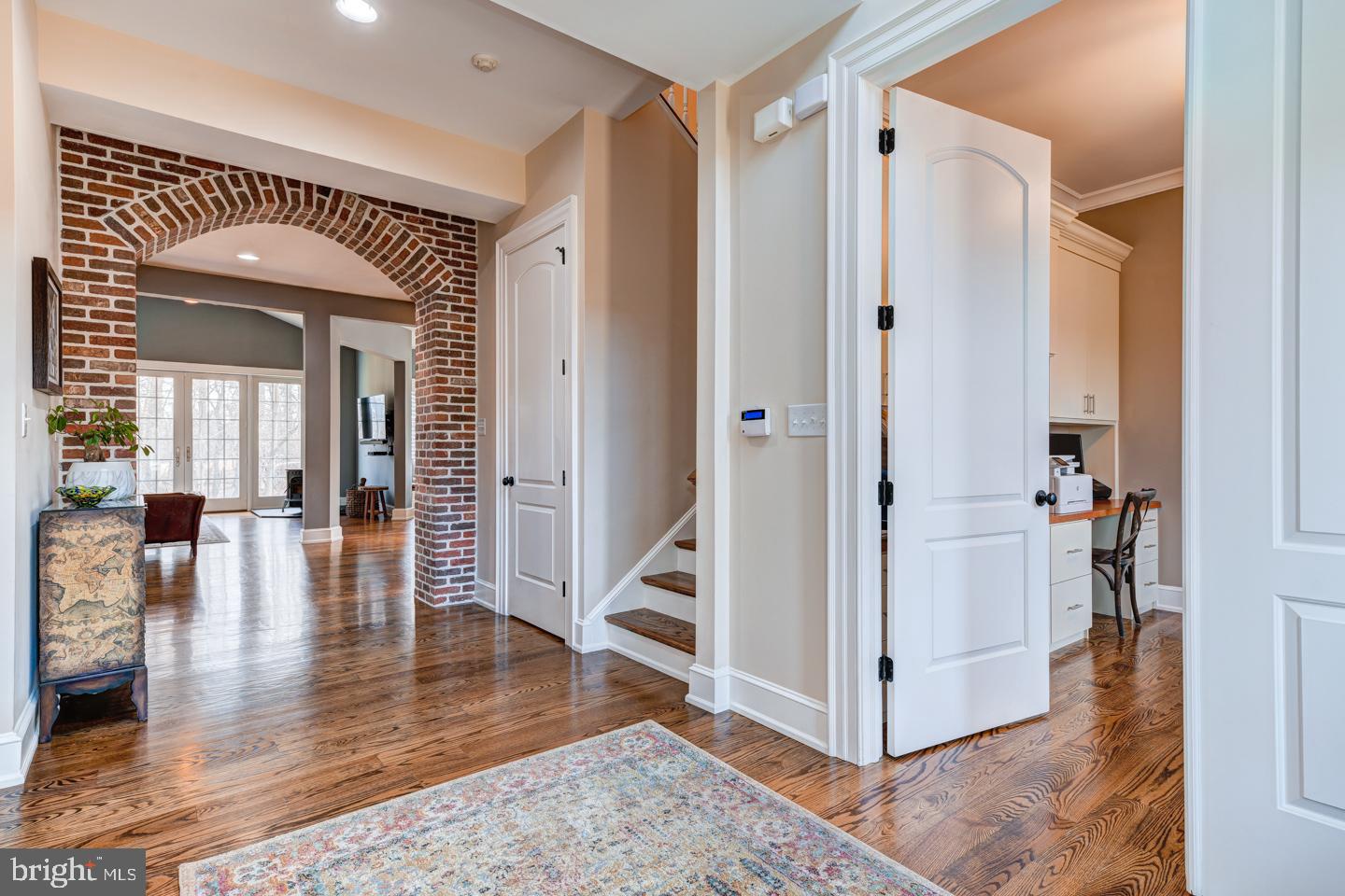 1630 White Oak Road Perkasie, PA 18944 - Photo 3 of 37 Dramatic Two Story Entry