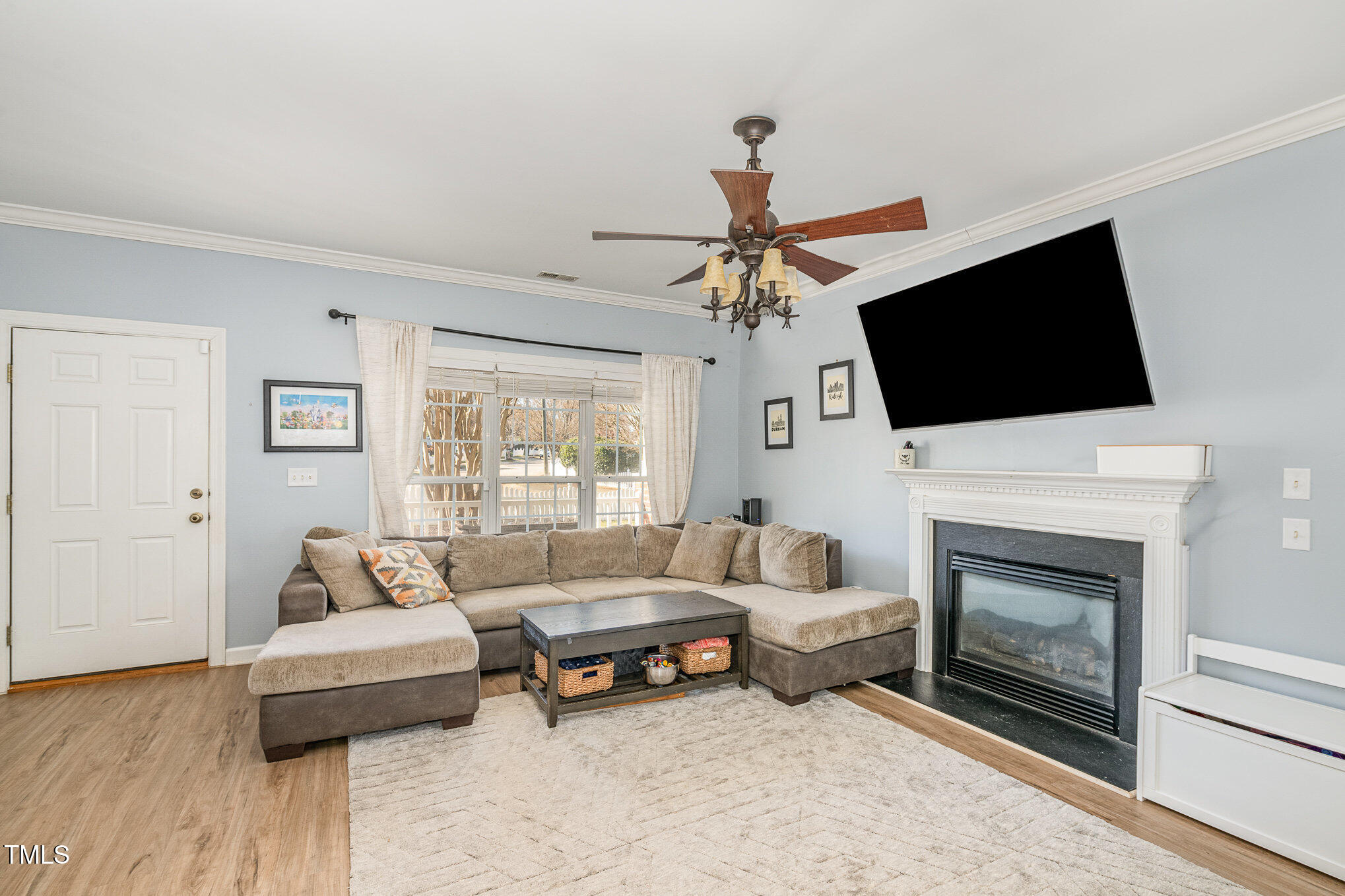 4828 Morning Edge Drive Raleigh, NC 27613 - Photo 7 of 28 007_file_647