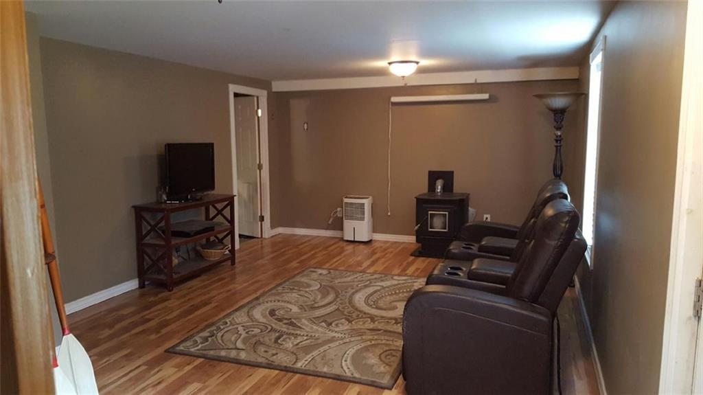 53 Gates Road Jefferson, ME 04348 - Photo 29 of 35 Family room