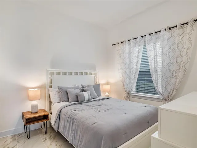 $3,250 | 889 Hazy Hills Loop, Dripping Springs, TX 78620