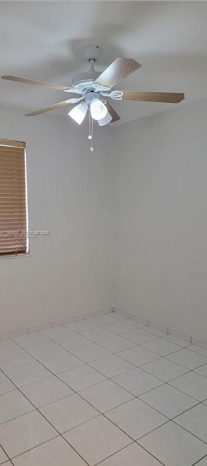 10835 Southwest 41st Terrace Miami, FL 33165 - Photo 15 of 28