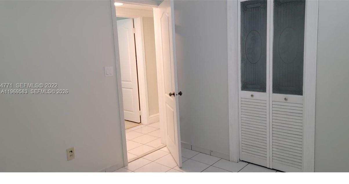 10835 Southwest 41st Terrace Miami, FL 33165 - Photo 18 of 28