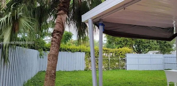 $4,500 | 10835 Southwest 41st Terrace, Miami, FL 33165