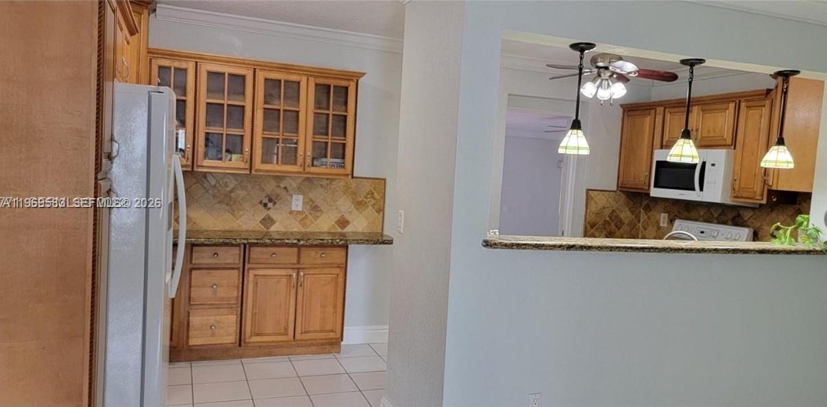 10835 Southwest 41st Terrace Miami, FL 33165 - Photo 3 of 28