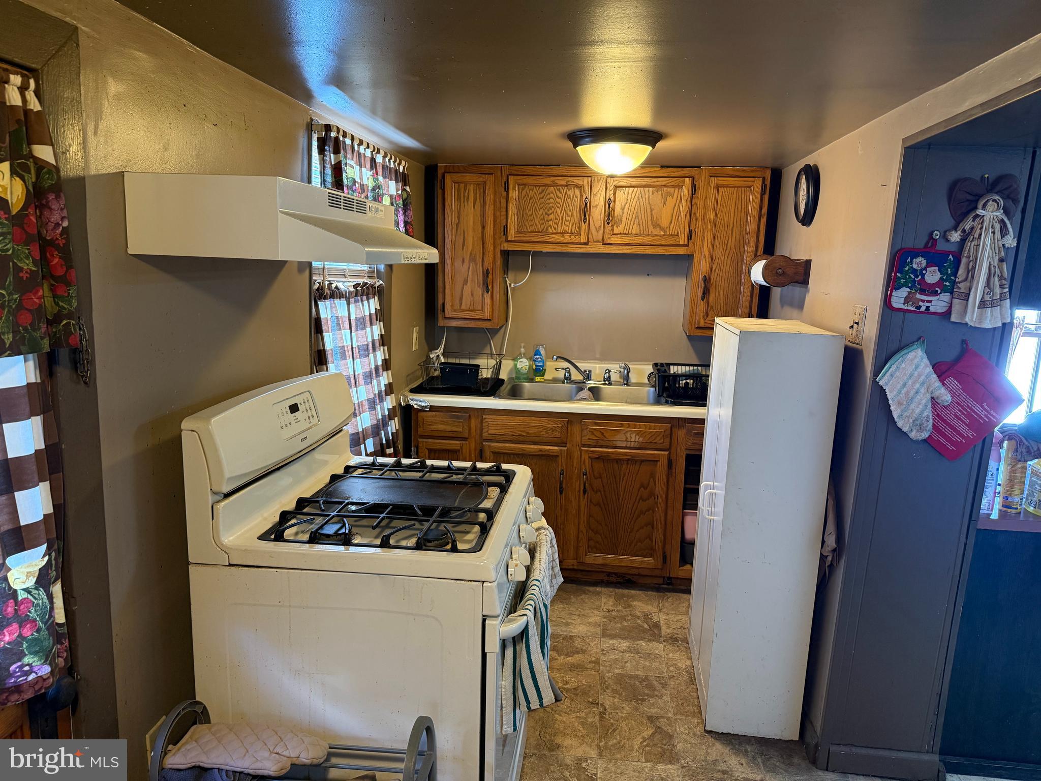 5493 Lehman Road Spring Grove, PA 17362 - Photo 6 of 14 Kitchen