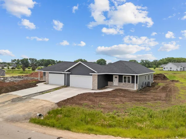 $720,000 | 3453 Veanna Boulevard, Oshkosh, WI 54904