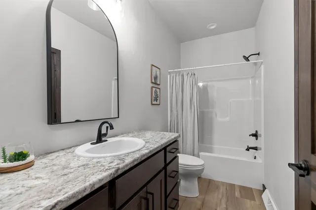 $720,000 | 3453 Veanna Boulevard, Oshkosh, WI 54904