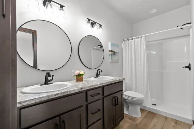 $720,000 | 3453 Veanna Boulevard, Oshkosh, WI 54904