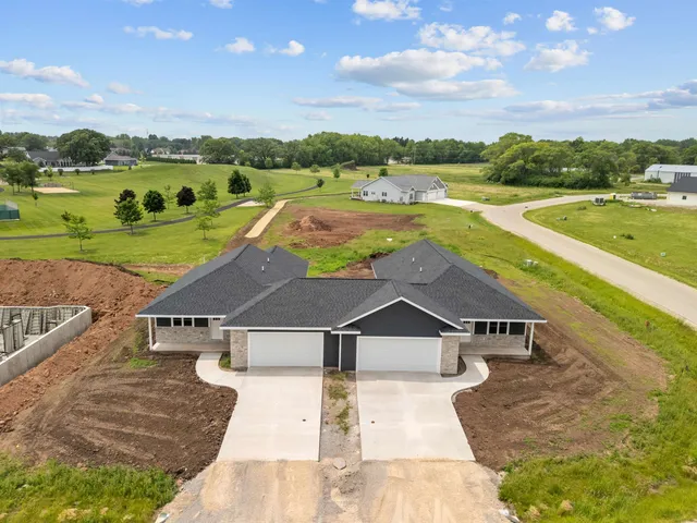 $720,000 | 3453 Veanna Boulevard, Oshkosh, WI 54904