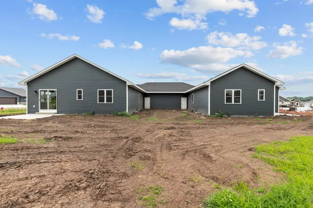 $720,000 | 3453 Veanna Boulevard, Oshkosh, WI 54904