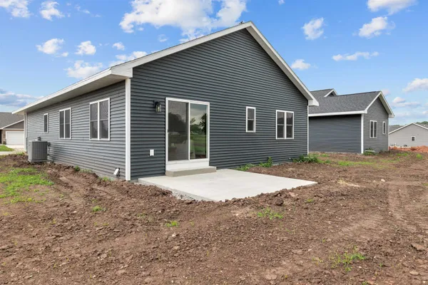 $720,000 | 3453 Veanna Boulevard, Oshkosh, WI 54904