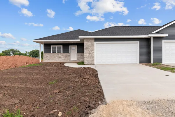 $720,000 | 3453 Veanna Boulevard, Oshkosh, WI 54904