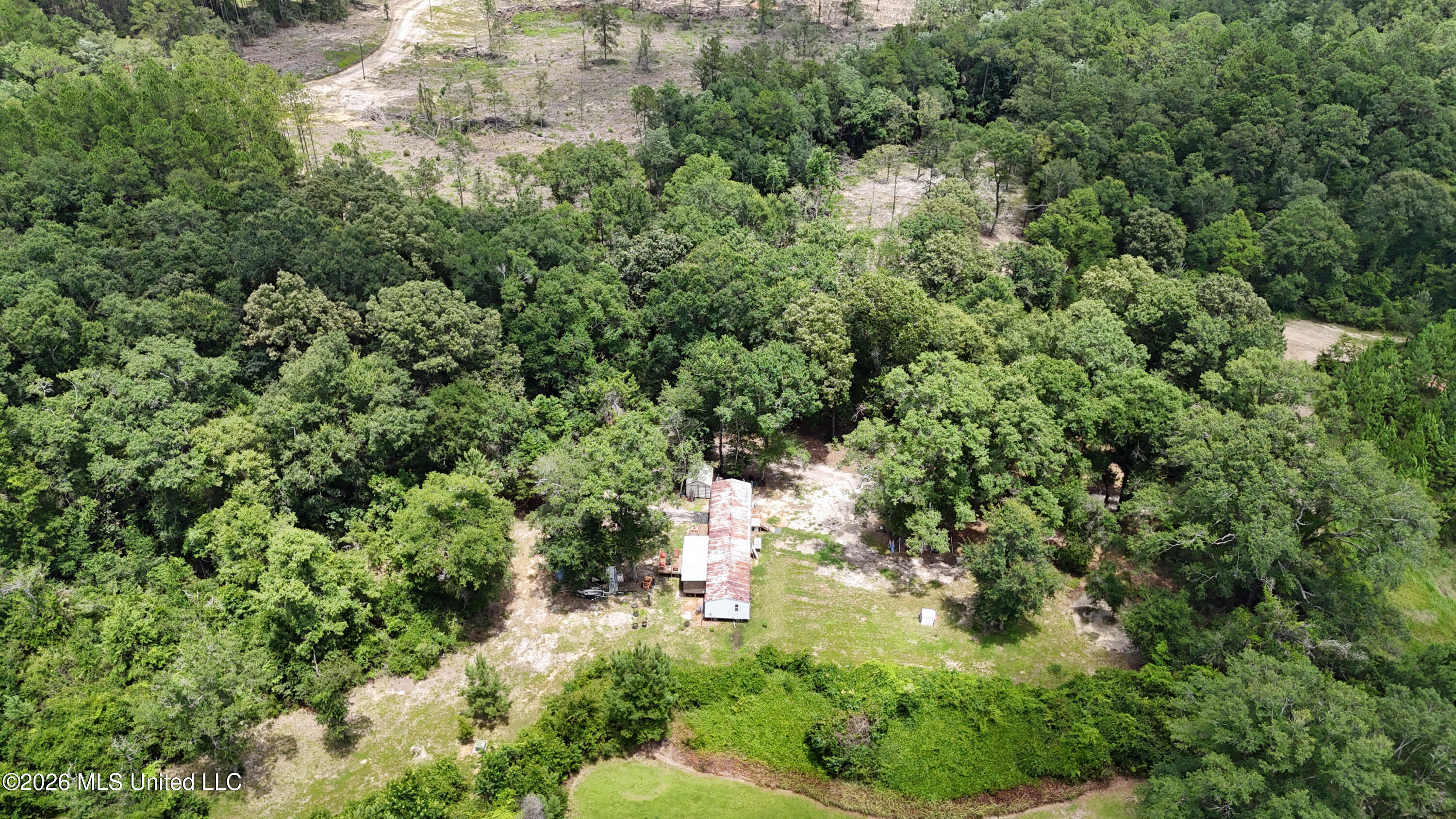 190 E Burnis Havard Road Perkinston, MS 39573 - Photo 23 of 28 023