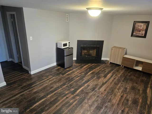 $1,100 | 5922 Annaberg Place, Unit 189, Burke, VA 22015