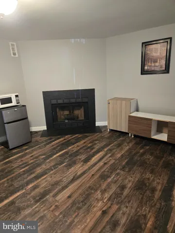 $1,100 | 5922 Annaberg Place, Unit 189, Burke, VA 22015