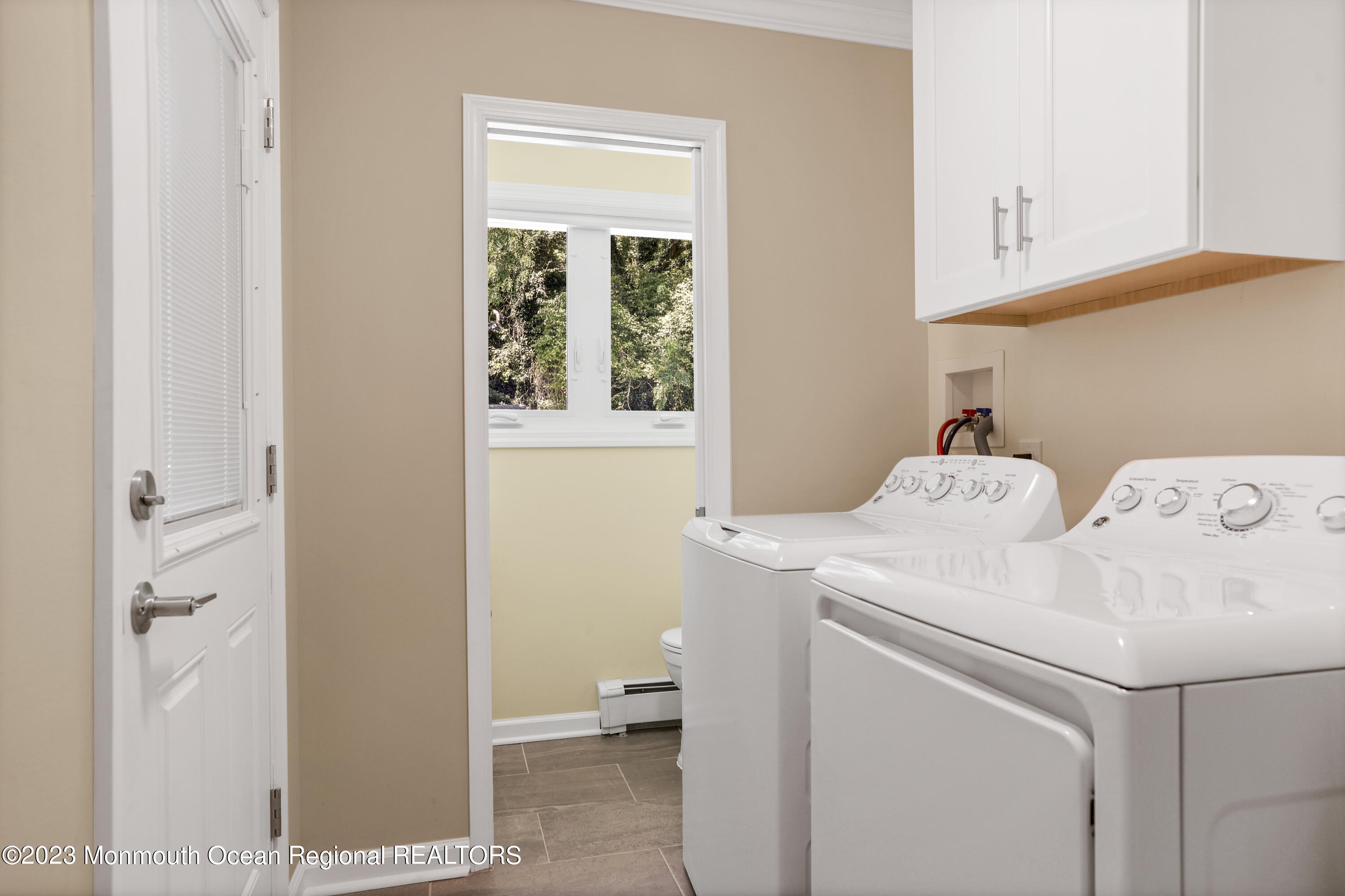 566 E Road Belford, NJ 07718 - Photo 29 of 35 8V7A0672