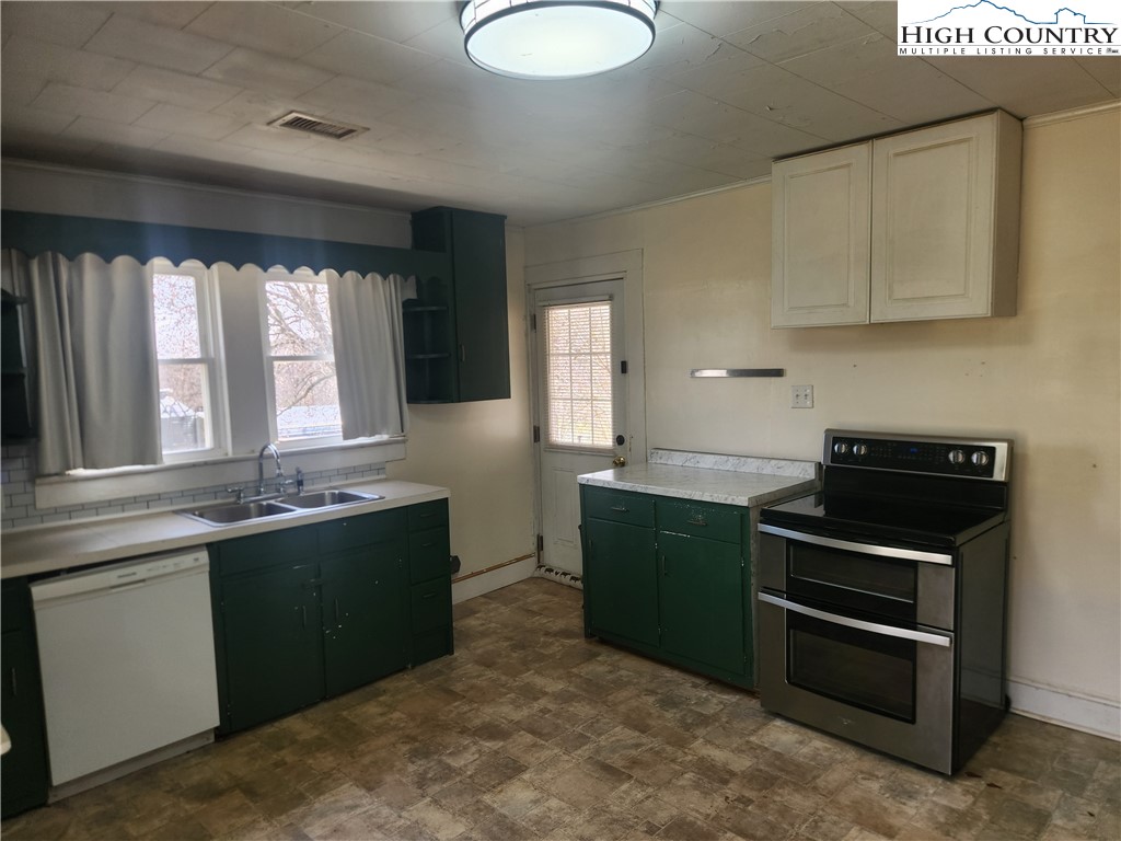 363 Center Church Road Hiddenite, NC 28636 - Photo 19 of 49