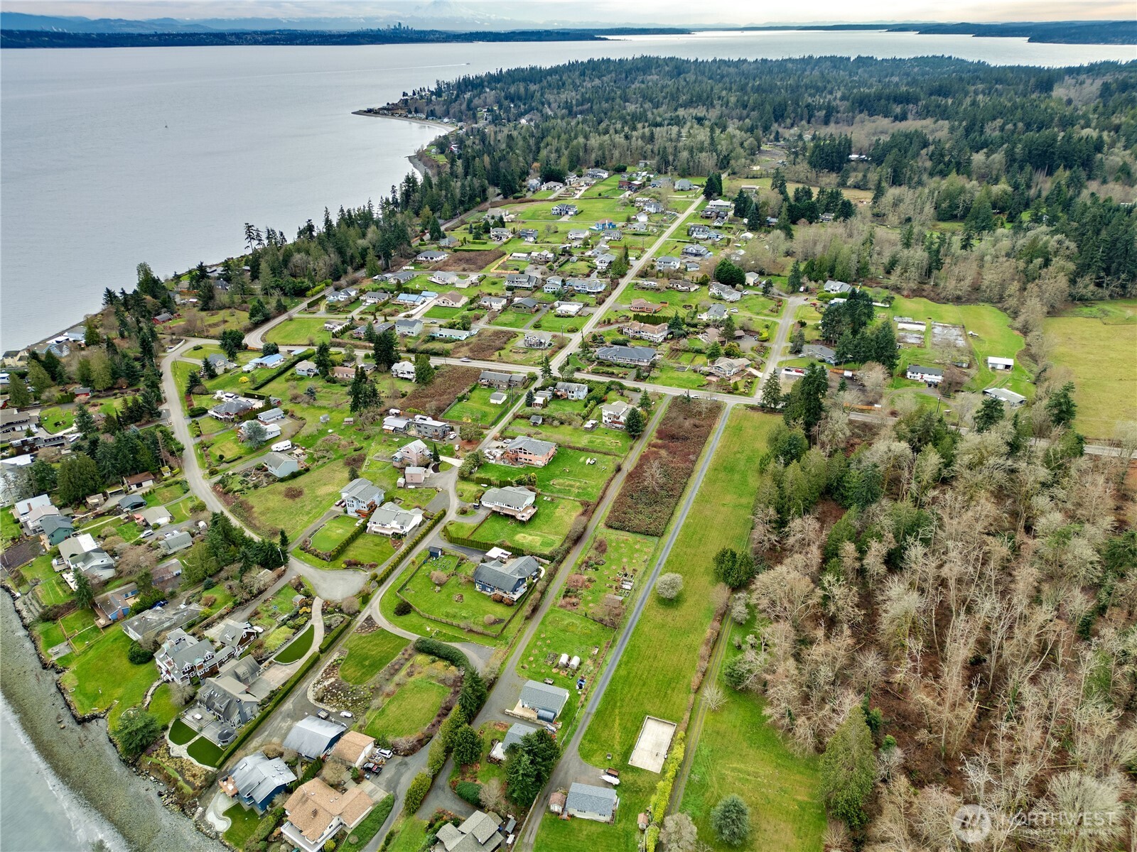 0 Northeast Jefferson Point Road Kingston, WA 98346 - Photo 8 of 17 a view of a yard