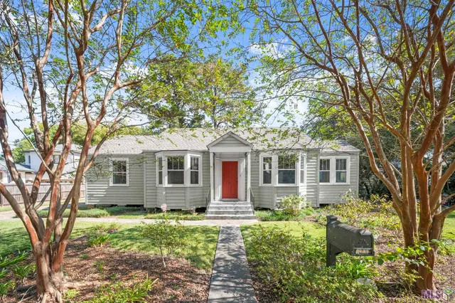 $2,300 | 1329 St Rose Avenue, Baton Rouge, LA 70808
