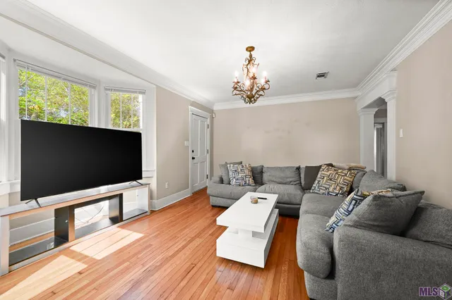 $2,300 | 1329 St Rose Avenue, Baton Rouge, LA 70808