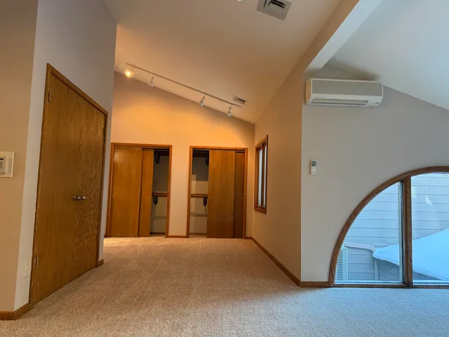 $475,000 | 175 Elm Grove Road, Unit D, Brookfield, WI 53005