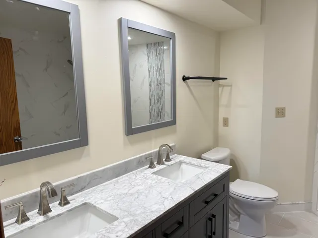 $475,000 | 175 Elm Grove Road, Unit D, Brookfield, WI 53005