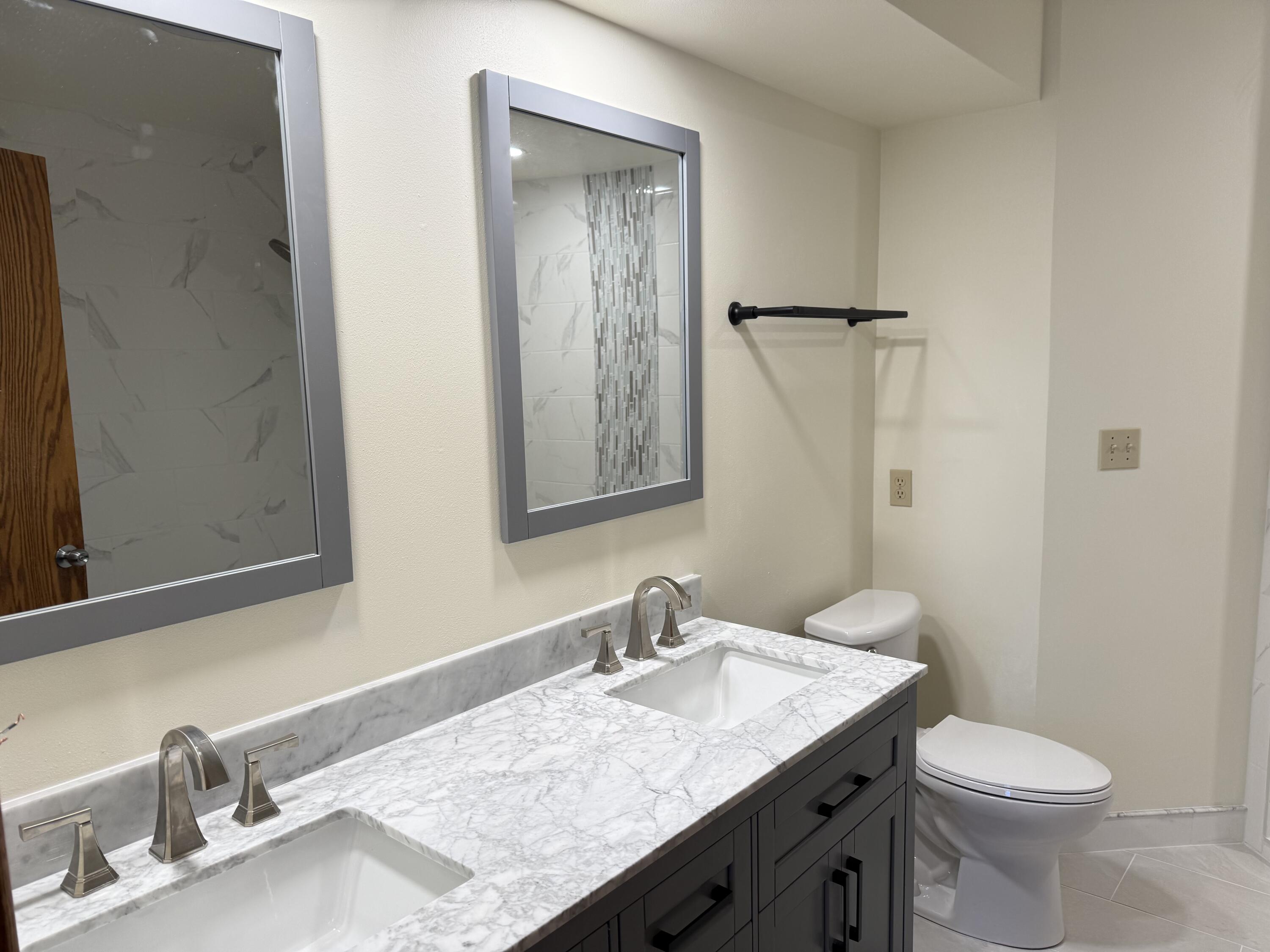 175 Elm Grove Road, Unit D Brookfield, WI 53005 - Photo 25 of 44 Master Bathroom