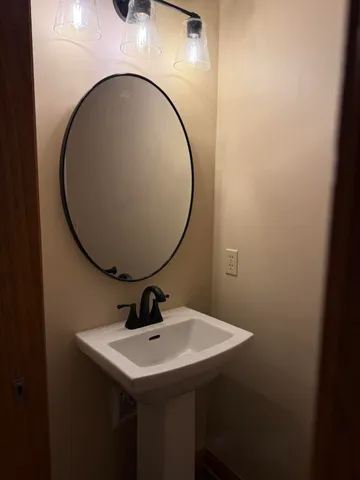 $475,000 | 175 Elm Grove Road, Unit D, Brookfield, WI 53005