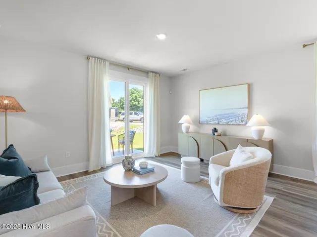 $376,340 | 318 Hammock Bay Way, Unit LOT 31, Hubert, NC 28539