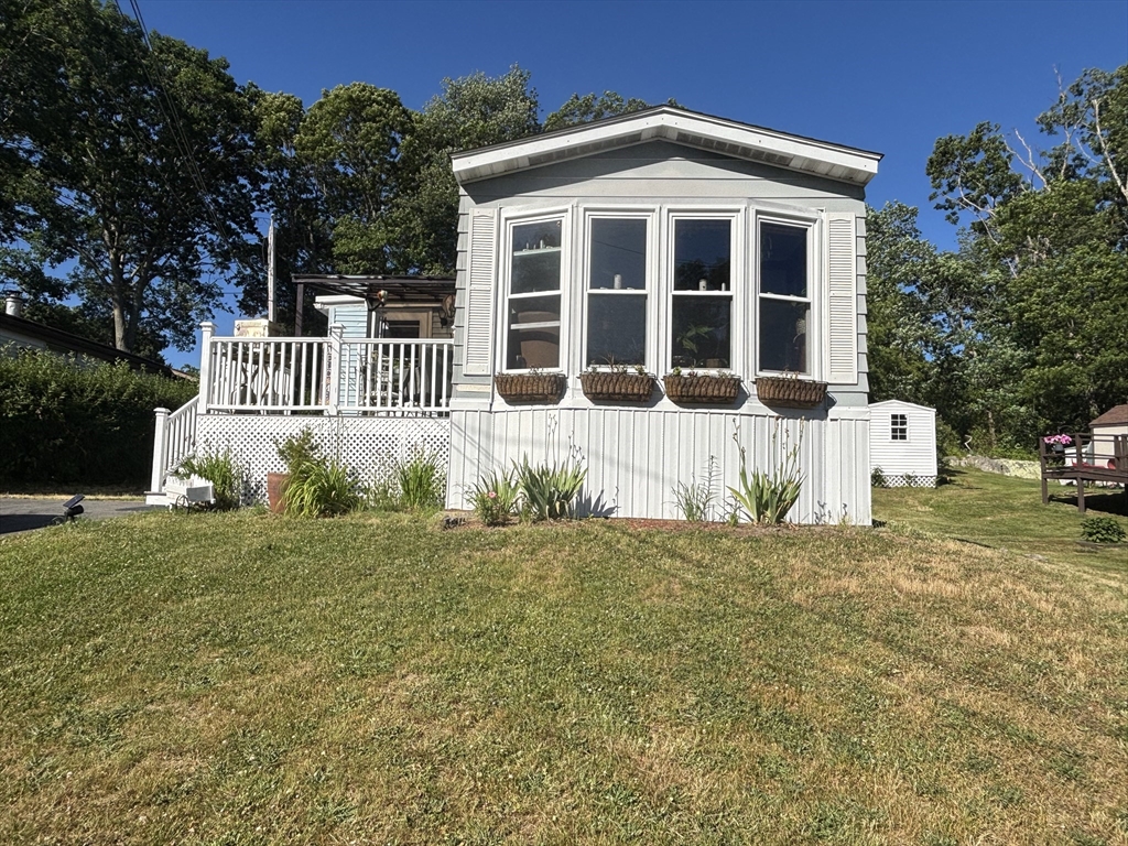 301 Bulgarmarsh Road, Unit F13 Tiverton, RI 02878 - Photo 1 of 28