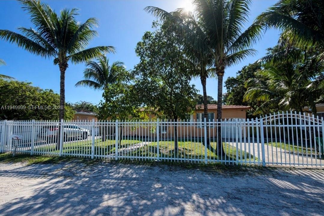 576 Northwest 147th Street Miami, FL 33168 - Photo 2 of 13