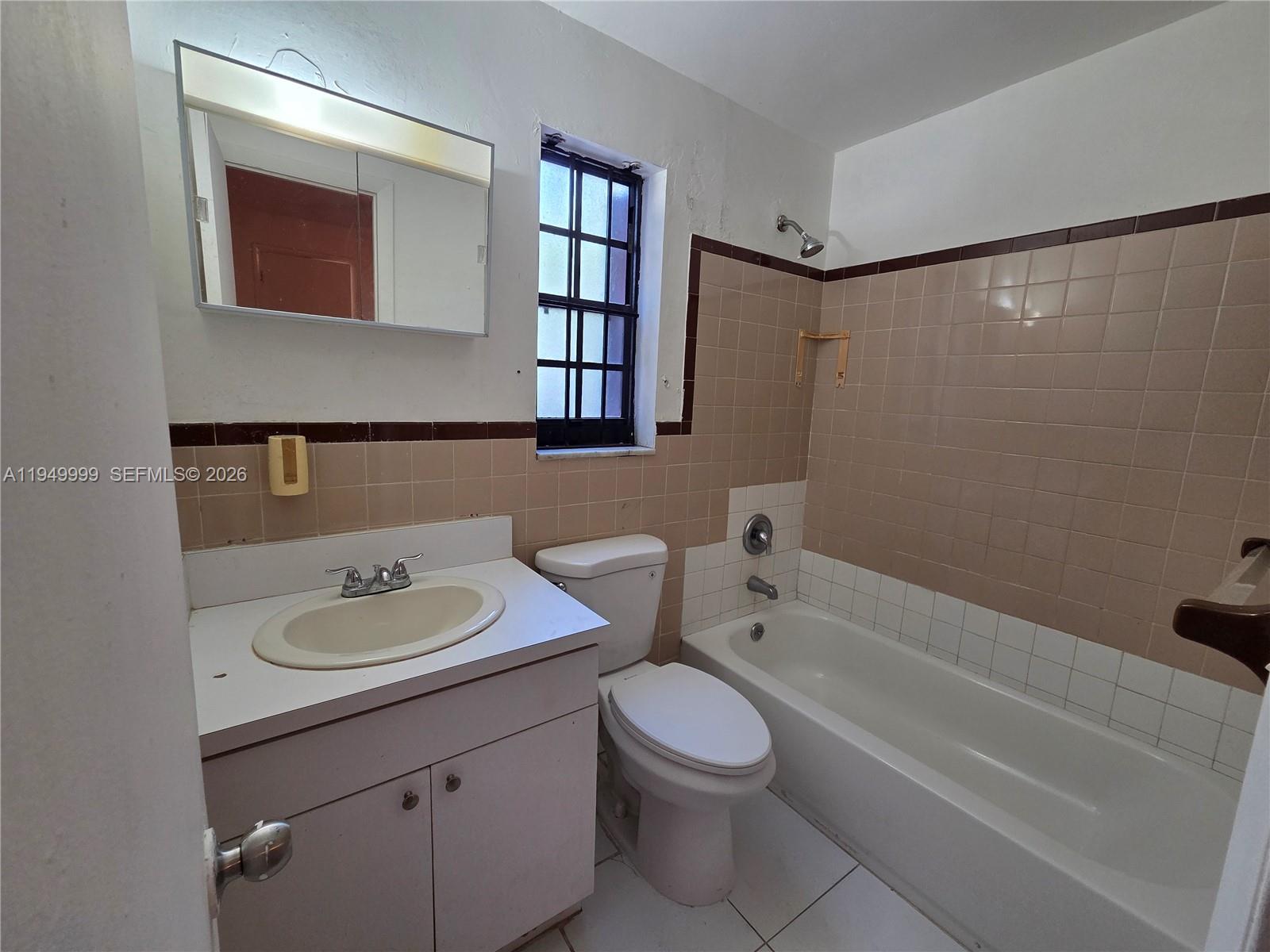 576 Northwest 147th Street Miami, FL 33168 - Photo 9 of 13